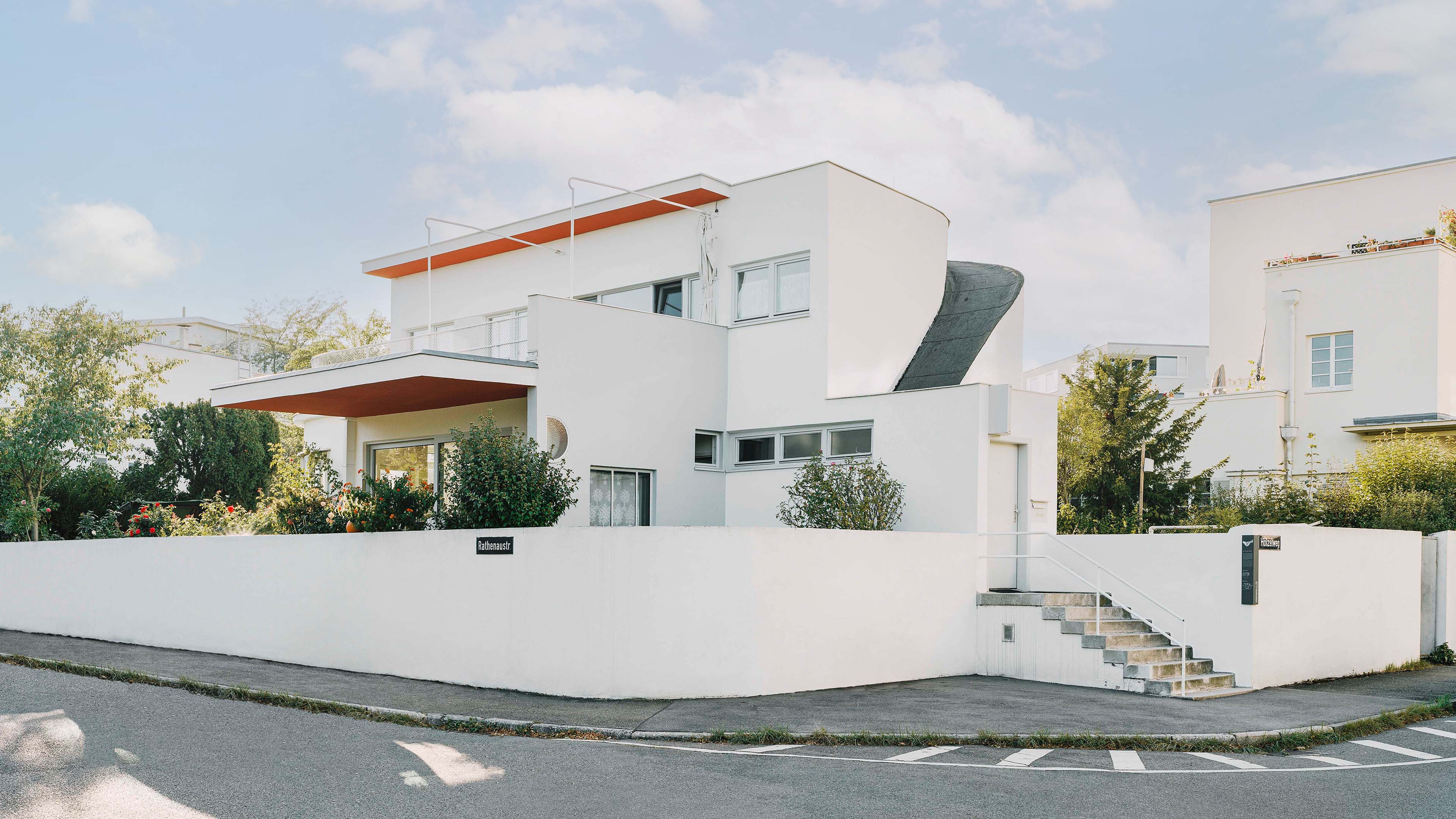 buildings-that-elevated-cities-weissenhof-stuttgart-modus-rics